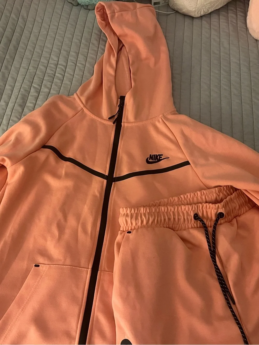 Nike women’s coral
